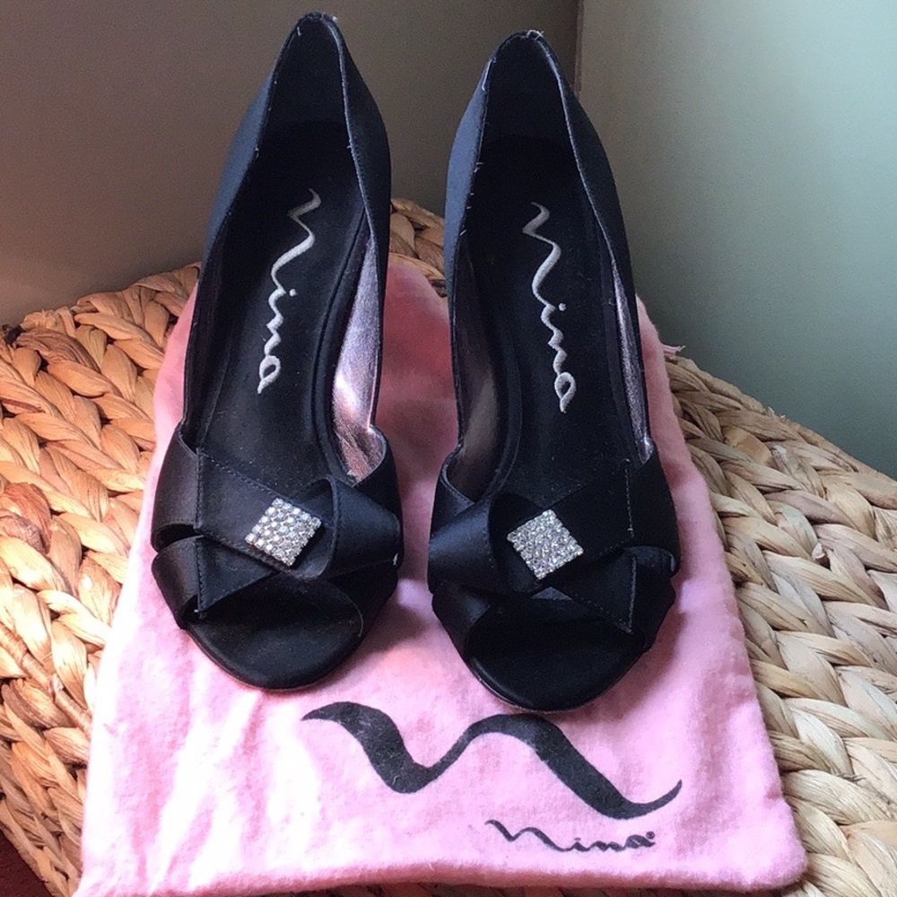 Nina satin Heels